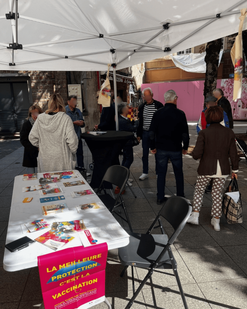Stand du centre de vaccination du le marché de Rodez
